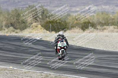 media/Dec-06-2025-CVMA (Sat) [[4a896cc04c]]/Race 4-Formula Middleweight/